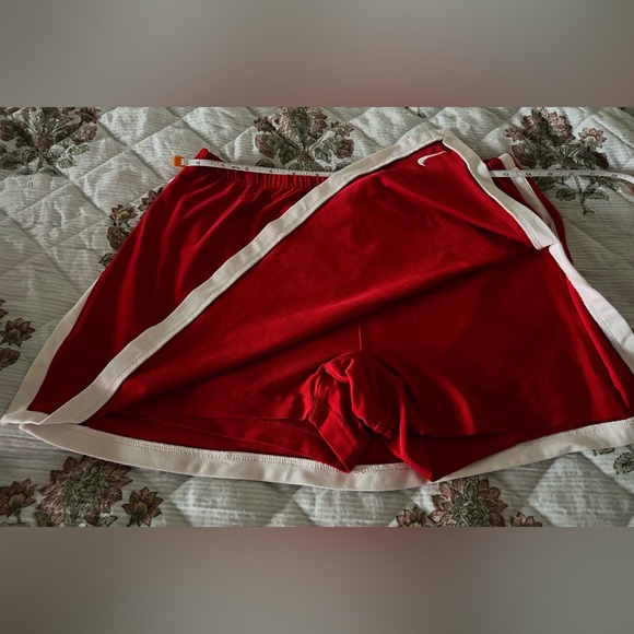 Vintage NIKE Team Red Skirt with White Trim lacrosse tennis size medium - Picture 4 of 6